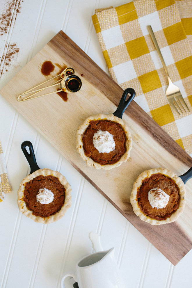 Everyone is always wondering what to do with those mini cast iron pans.  Here you go! Crustless Pumpkin Pie! Delicious!!! : r/castiron