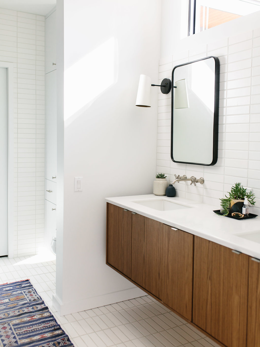 Our Austin Casa Mid Century Modern Master Bathroom The Effortless Chic