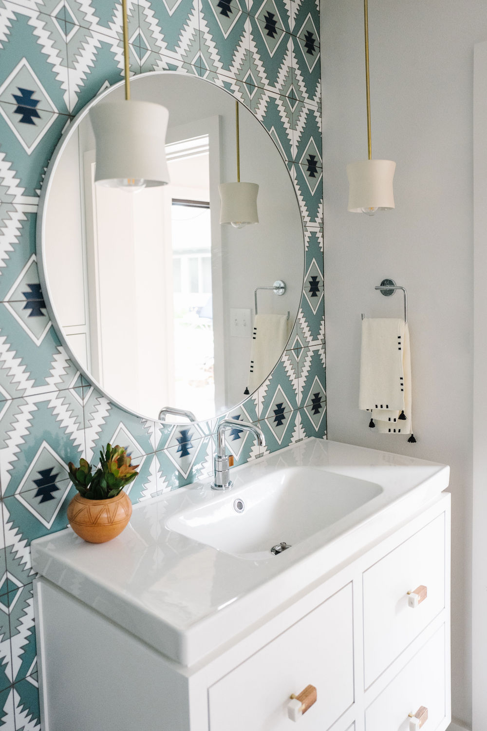 Jessica Honegger S Moroccan Inspired Bathroom Reveal The Effortless Chic