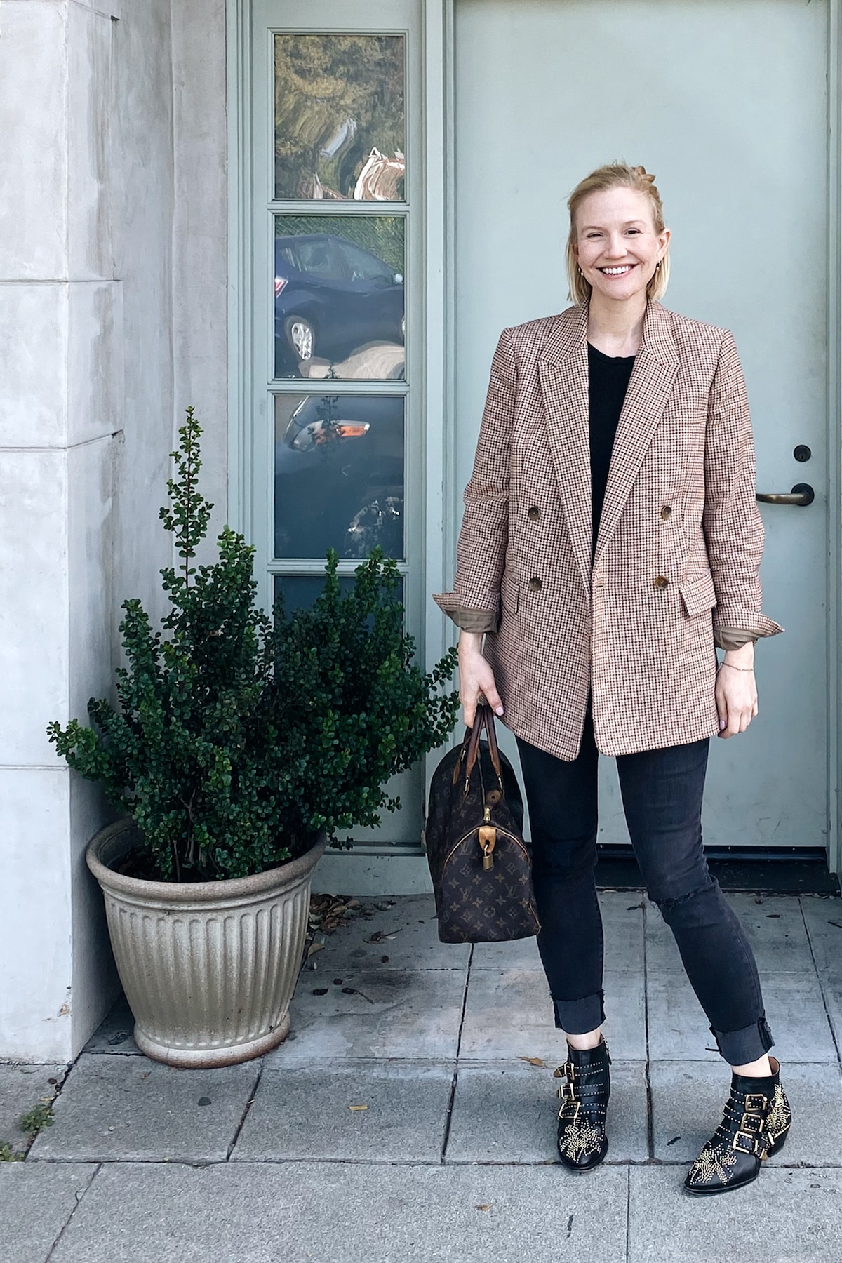 My Daily Uniform with Anne Sage - The Effortless Chic