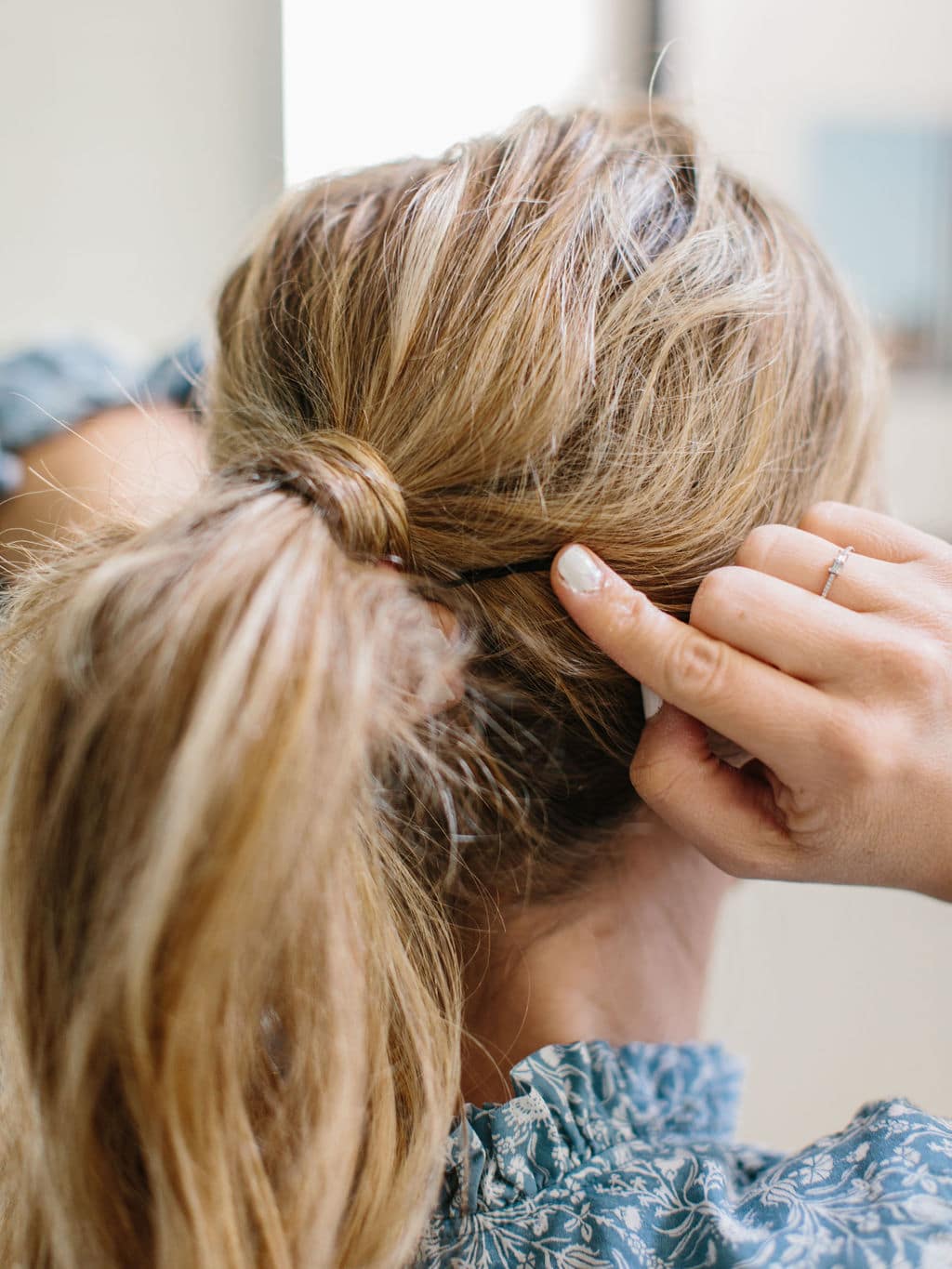 How To Do An Easy Side Braid Ponytail | Beauty | Poor Little It Girl