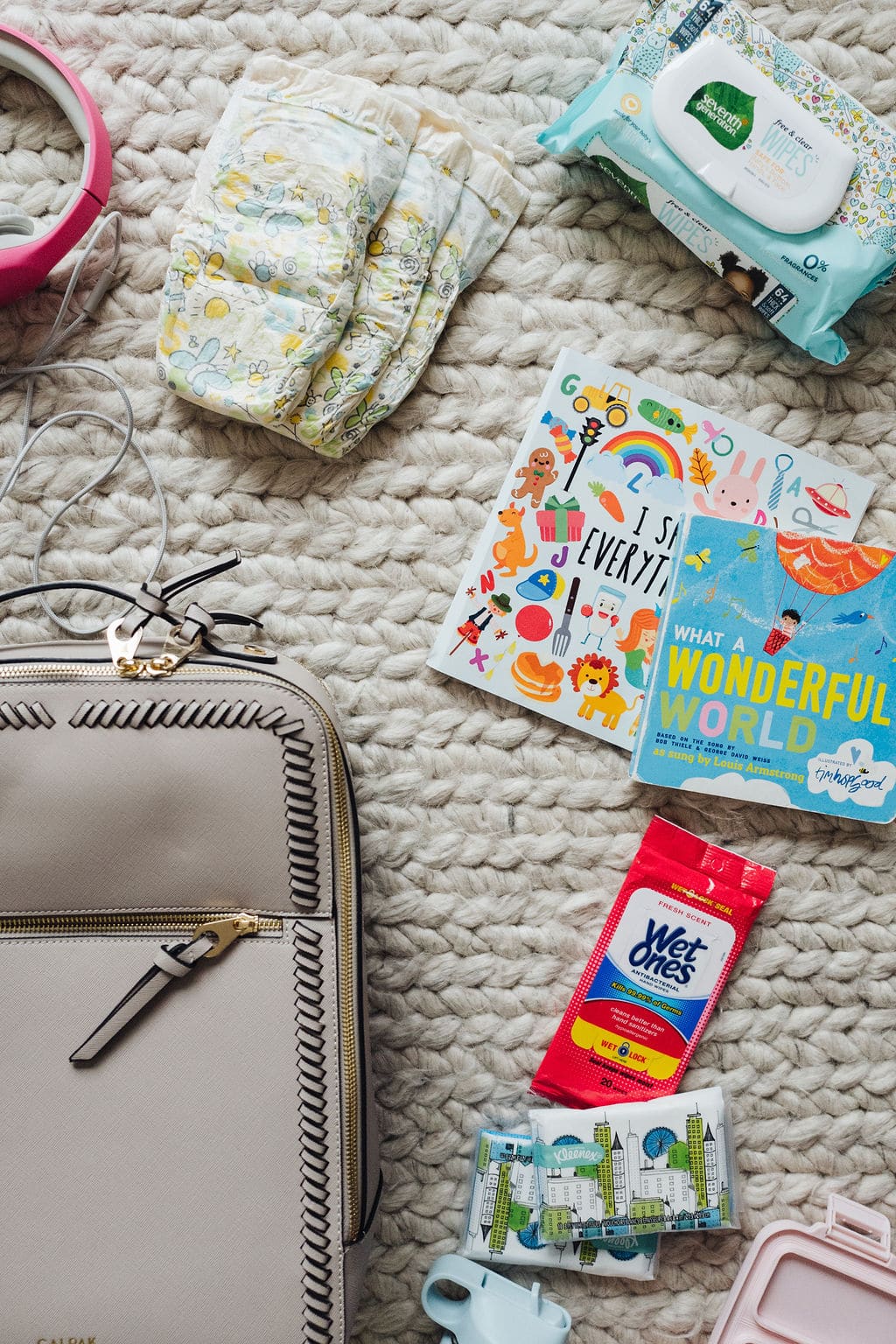 What to Pack in a Grab Bag for Kids - Don't Just Fly