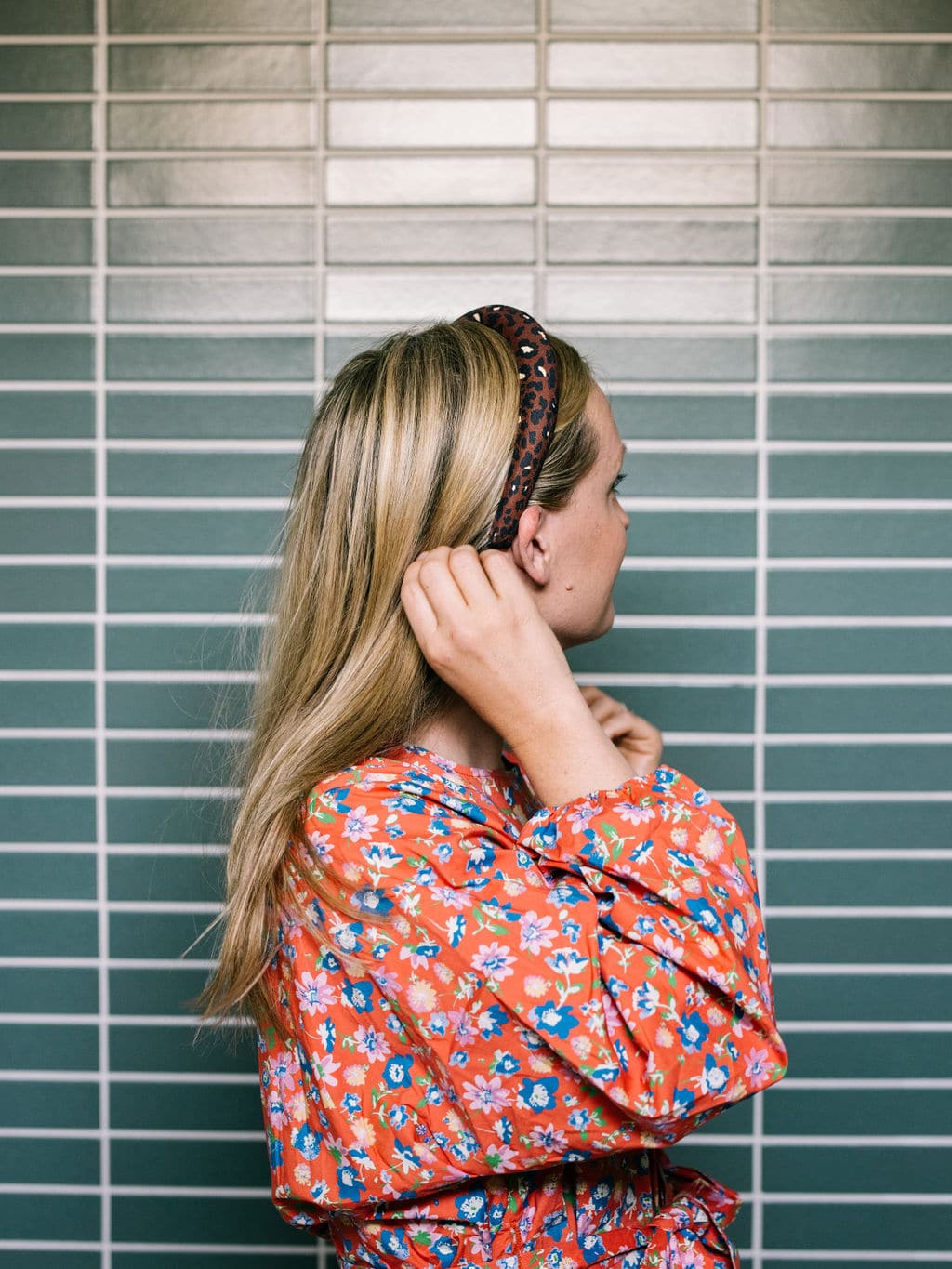 Straight Preppy Hair with Bangs Black