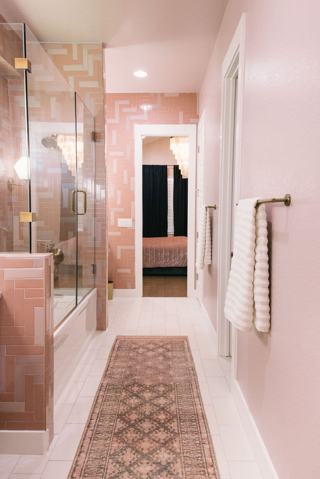 The 8 Things Every 20-Something Should Have in Their Bathroom